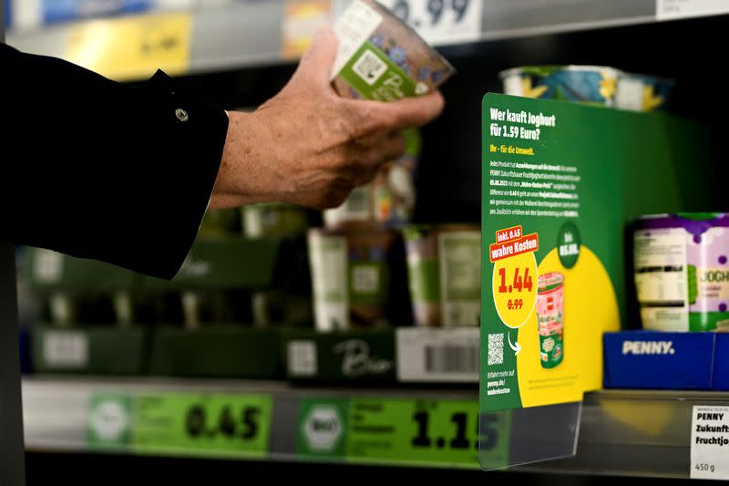 German discount supermarket launches campaign to sell certain products at 'true' cost