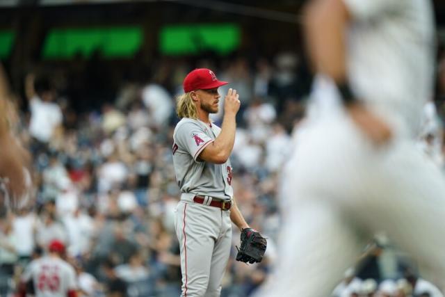 Noah Syndergaard played catch for the second straight day Wednesday