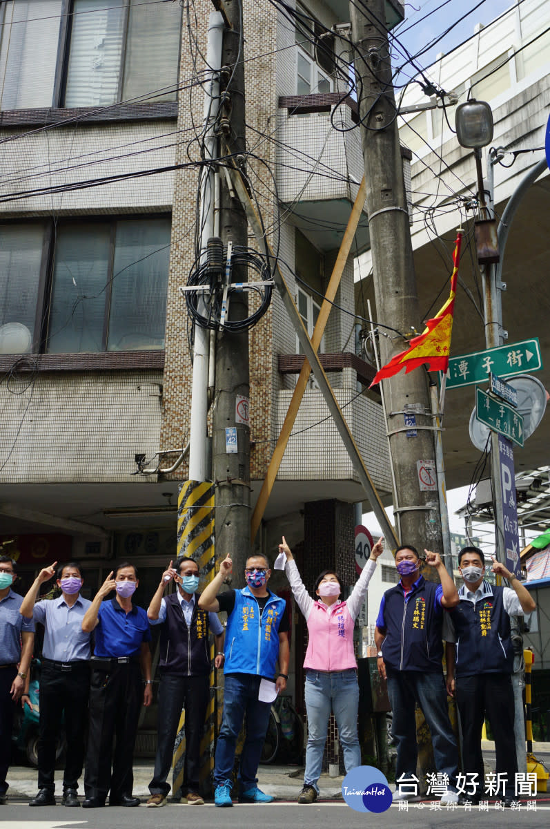 立委楊瓊瓔爭取潭子區潭子街、仁愛街及福潭路36支電桿地下化。