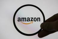 <p>Rivenditori e piattaforme online, come Amazon e tanti altri, tracciano non solo ciò che si compra su Internet, ma anche quello che si guarda magari mentre siamo in bagno, persino quello che si pensa di acquistare. (Getty) </p>