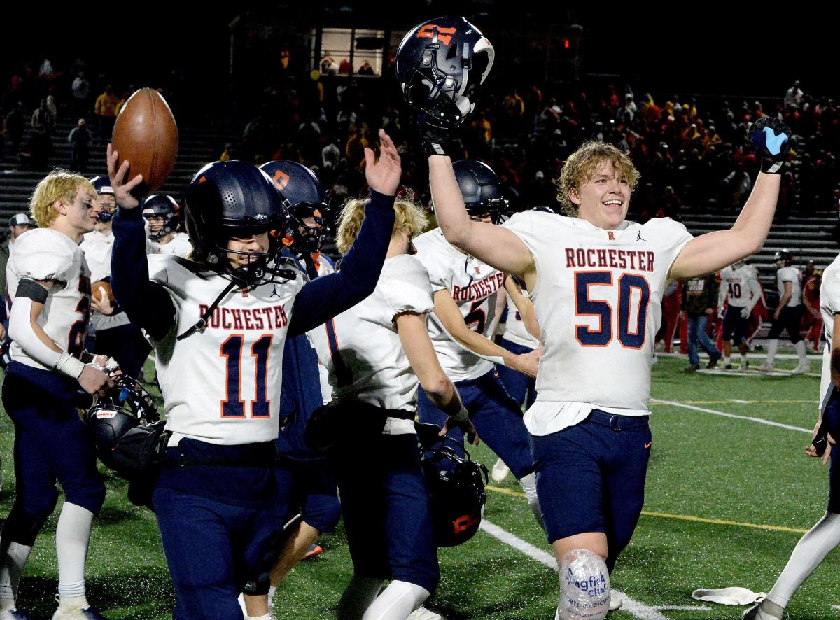 St. Rita loses to Rochester in Class 5A state championship