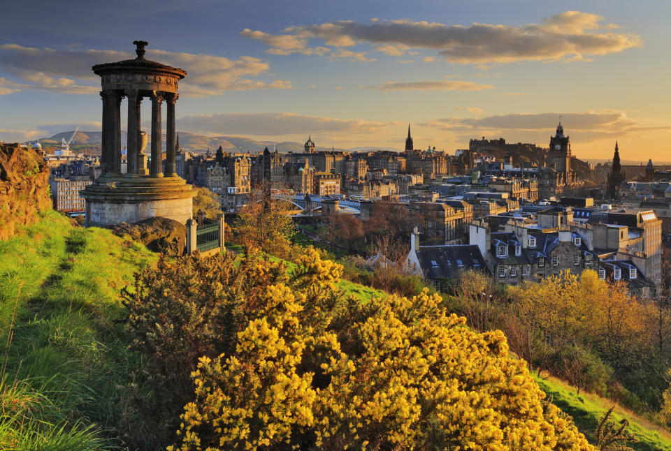 Die schottische Hauptstadt Edinburgh liegt auf Platz 4 der überfülltesten Städte. (Bild: Getty Images)