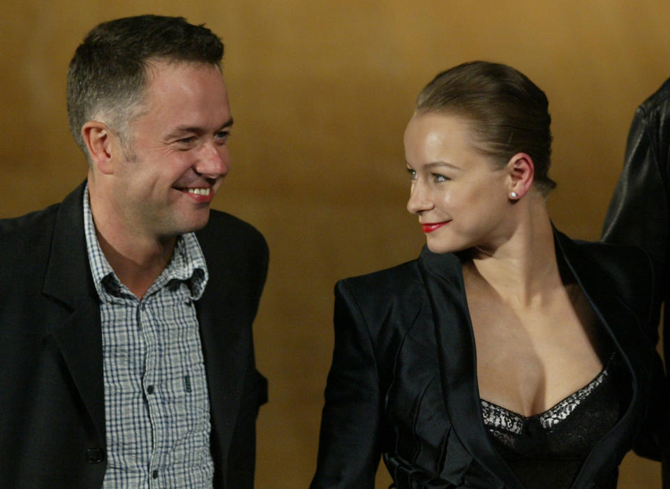 British director Michael Winterbottom (L) and British actress Samantha Morton arrive at the Venice Movie Palace September 2, 2003. Winterbottom is at the Venice Film Festival to present his latest movie 'Code 64'. REUTERS/Tony Gentile TG/AA