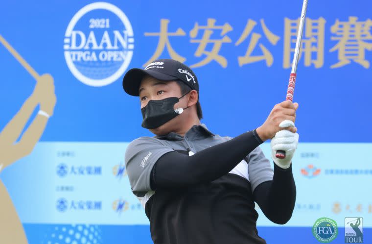 大安公開賽第二回合李玠柏69.67(-8)暫並列第一。鍾豐榮攝