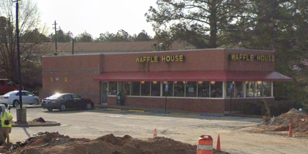 Waffle House on Eatonton Rd in Madison, GA