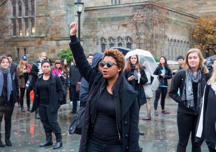 Students at Yale stand in solidarity with Mizzou.&nbsp;