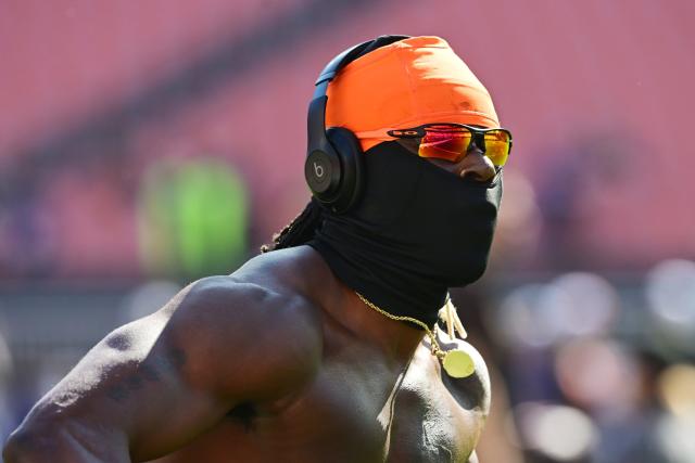 How did David Njoku burn his face? Browns star shows extent of