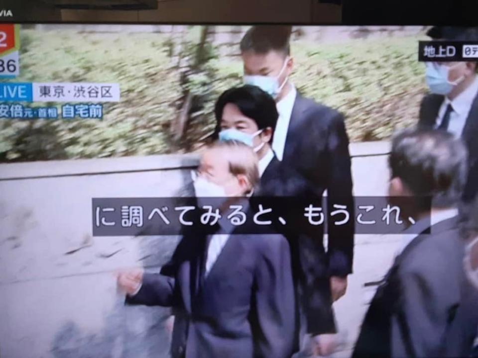 日本媒體報導，副總統賴清德今(11)日現身日本東京安倍晉三家中弔唁。   圖：取自謝欣霓臉書