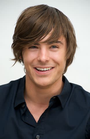 <p>Vera Anderson/WireImage</p> Zac Efron in 2009 premiering '17 Again'