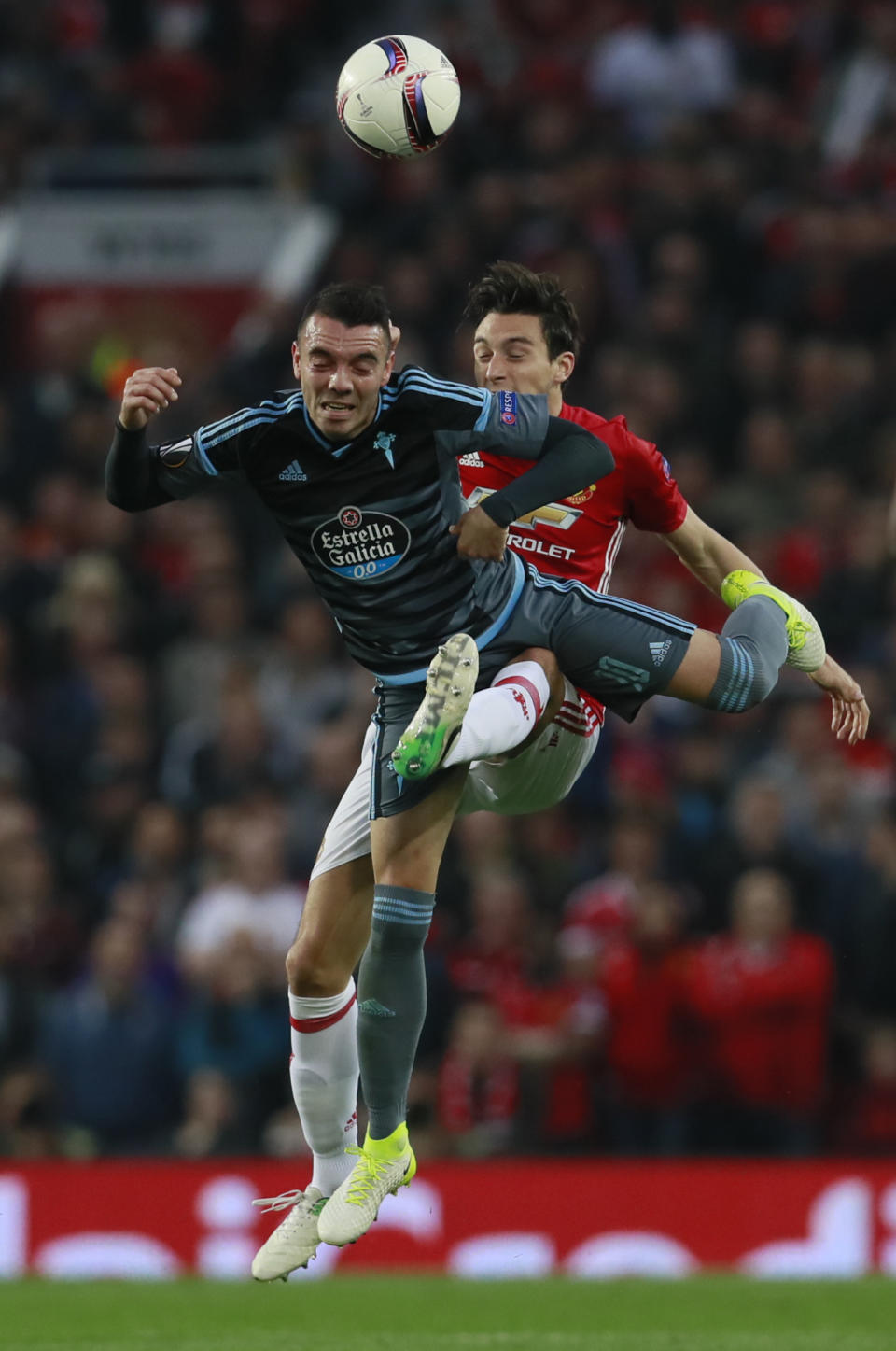 <p>Britain Football Soccer – Manchester United v Celta Vigo – UEFA Europa League Semi Final Second Leg – Old Trafford, Manchester, England – 11/5/17 Manchester United’s Matteo Darmian in action with Celta Vigo’s Iago Aspas Action Images via Reuters / Jason Cairnduff Livepic </p>