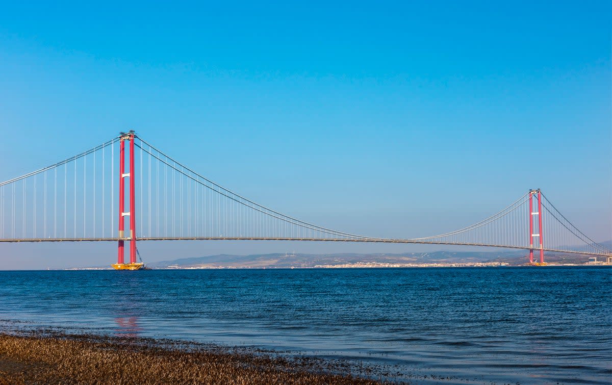 A view of the 1915 Canakkale Bridge (Getty Images/iStockphoto)