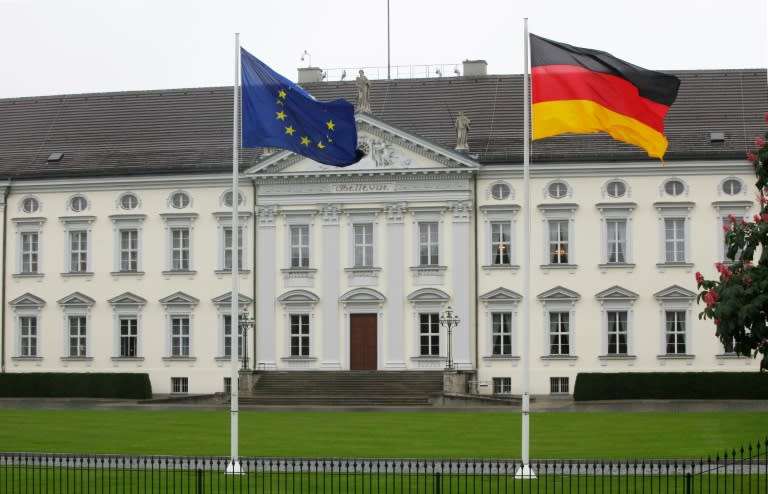 Bundeskanzler Olaf Scholz (SPD) hat sich für eine Frau als deutsches Staatsoberhaupt ausgesprochen. "Ich würde mich freuen, wenn wir 2027 eine Frau ins Schloss Bellevue wählten", sagte Scholz dem "stern". (David GANNON)