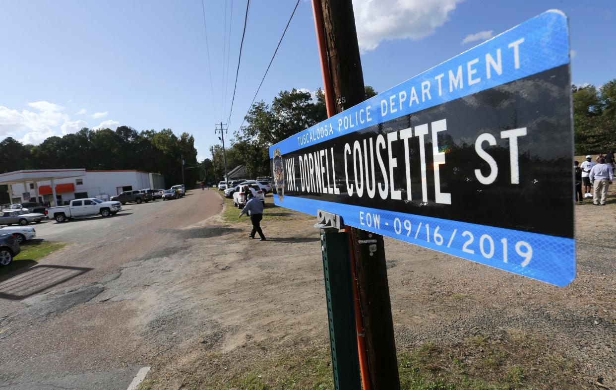 The City of Aliceville renamed 5th Street SW Investigator Dornell Cousette St. in a ceremony Wednesday afternoon, Oct. 21, 2020. The Tuscaloosa Police Investigator who was shot and killed in the line of duty in September 2019 grew up on the street. Cousette grew up on 5th Street. [Staff Photo/Gary Cosby Jr.]