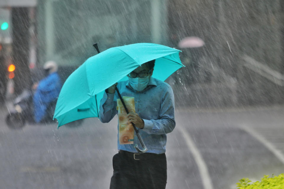 氣象局發布7縣市豪大雨特報。(資料照)