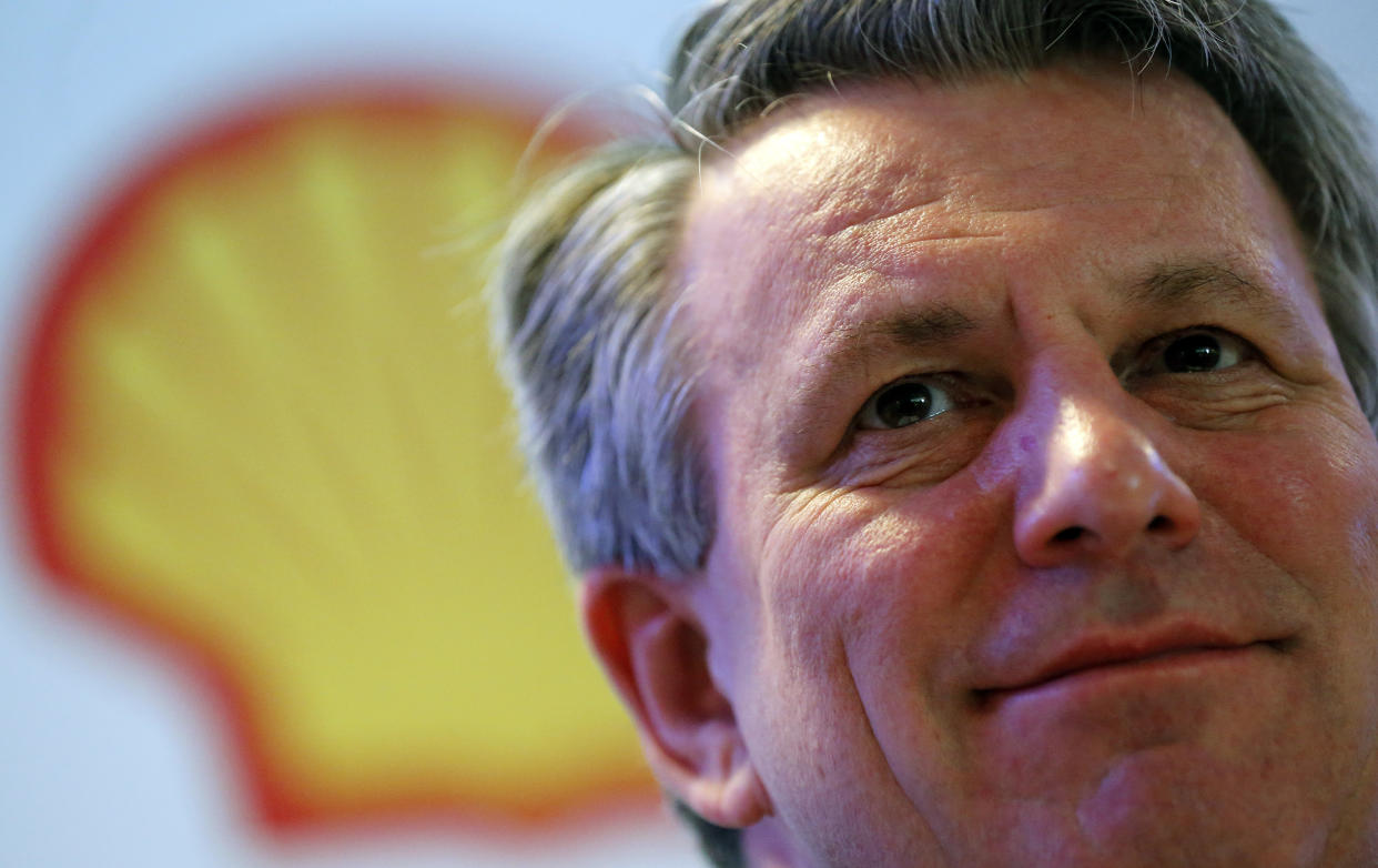 Ben van Beurden, chief executive officer of Royal Dutch Shell, listens to a question during a news conference in Rio de Janeiro, Brazil, February 15, 2016. Royal Dutch Shell, Europe's largest oil company, believes that investment in Brazil's subsalt offshore areas will remain robust, Chief Executive Van Beurden said in Rio de Janeiro on Monday. Van Beurden said that subsalt areas should be able to break even at oil prices expected this year. The global oil industry must invest $1.5 trillion a year to maintain output, he added.  REUTERS/Sergio Moraes 