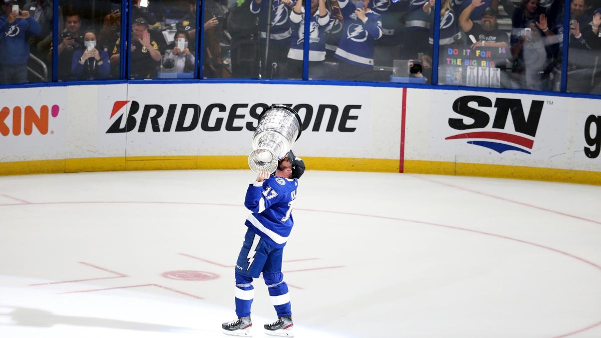 Tampa Bay Lightning's Ross Colton Finds Home on the Fourth Line