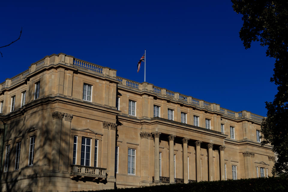 Das royale Ehepaar lebt gemeinsam im Clarence House in London. (Bild: ddp Images)