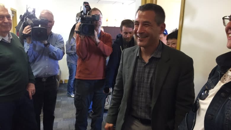 'I believe in the Trudeau government,' says Hunter Tootoo upon return to office