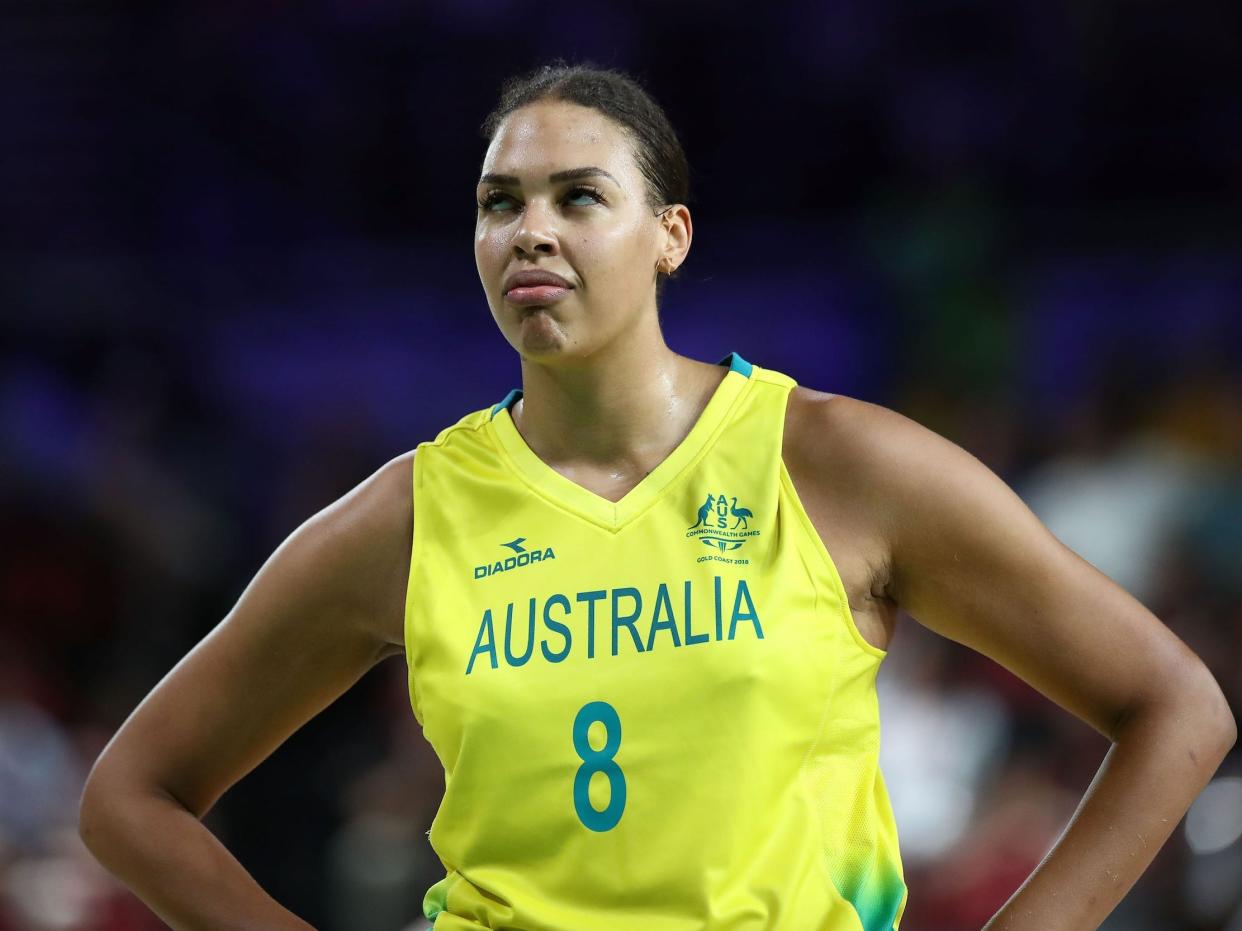 Liz Cambage.