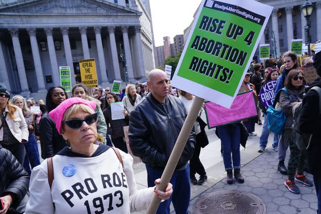 Demonstrators appear in New York City's Foley Square. (Photo: BRYAN R. SMITH via Getty Images)