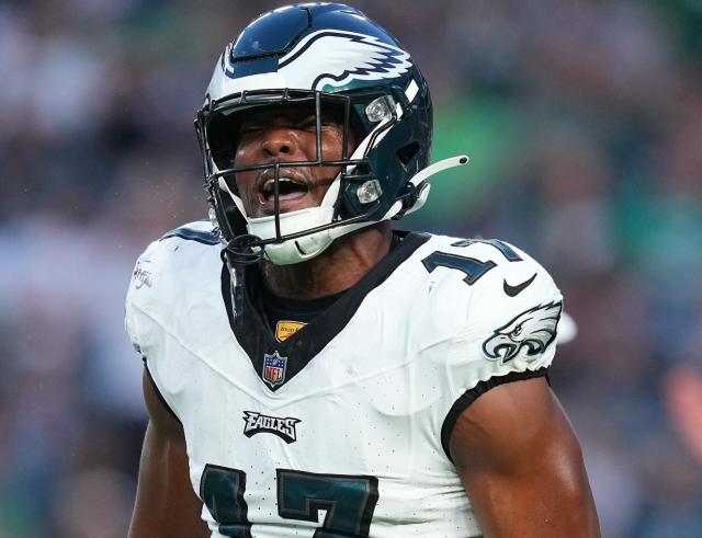 Nakobe Dean exits Eagles-Patriots game early with injury