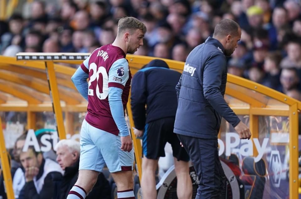 The winger was forced off against Wolves (Mike Egerton/PA Wire)