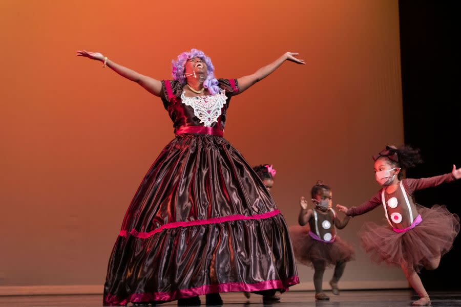 Mother Ginger becomes Mother Ginger Snaps as the scene stealer in the second act of Ballet Afrique’s Duke Ellington’s The Nutcracker Suite. (Photo Credit: Gregory Taylor, Taylored Eye Photography)