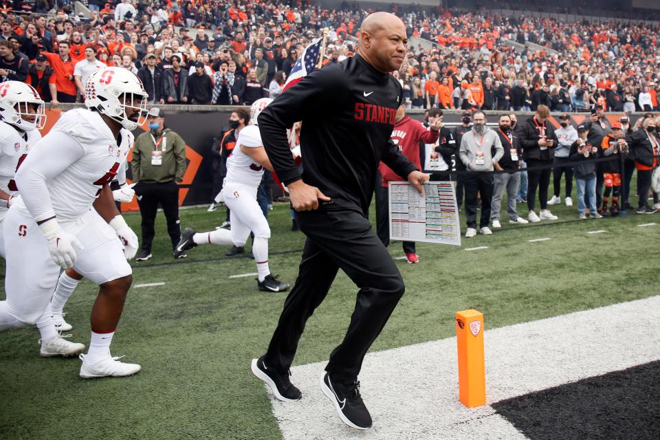 Will David Shaw's Stanford football team have any issues with Colgate in its 2022 college football season opener?
