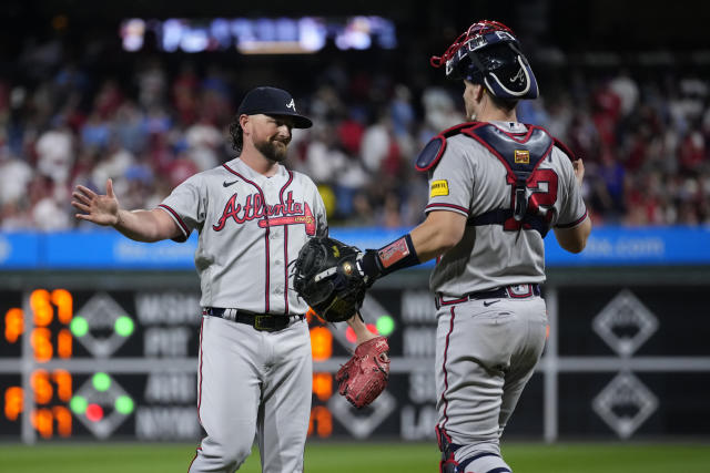 Braves beat Phillies to clinch 4th straight NL East title