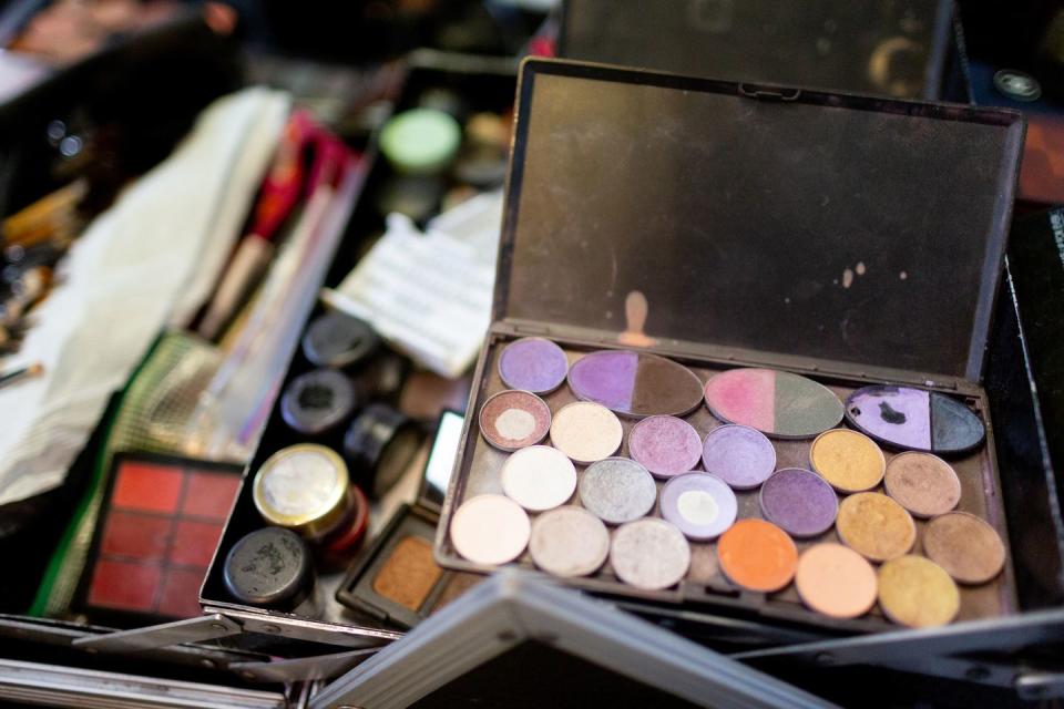 eye shadow powders in a makeup kit