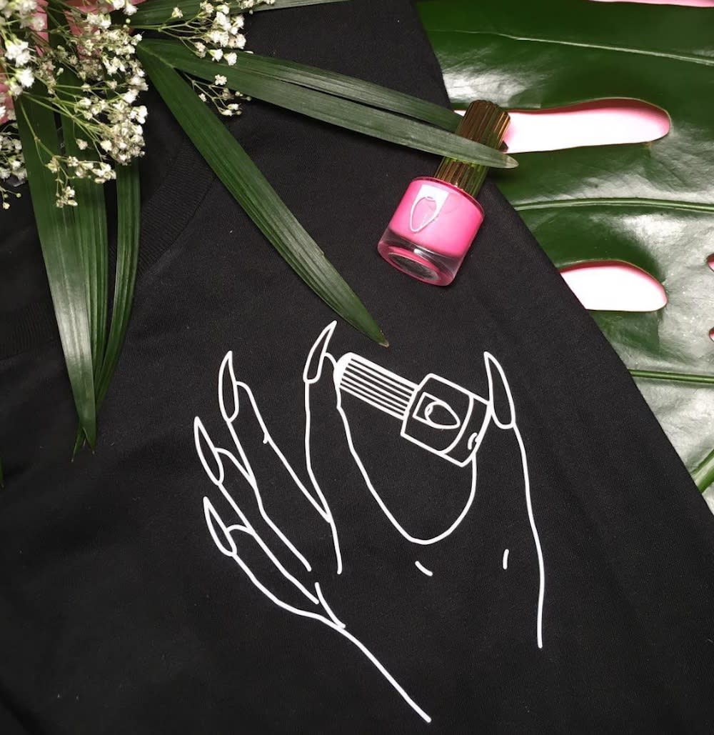 Floss Gloss came out with the coolest shirt for all of us who are obsessed with our nails