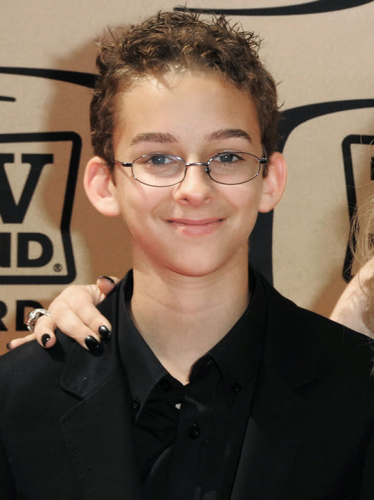 “Everybody Loves Raymond” child star Sawyer Sweeten died April 23 of a suspected suicide; he was just 19 years old. Sweeten played Ray and Debra’s son Geoffrey on the hit CBS sitcom, and it was a family affair; his twin brother Sullivan played son Michael, and his sister Madylin played eldest daughter Ally. Sawyer and Sullivan were just 16 months old when they debuted on the show in 1996; they remained with the show until it ended in 2005. (Source: Yahoo Magazines PYC)