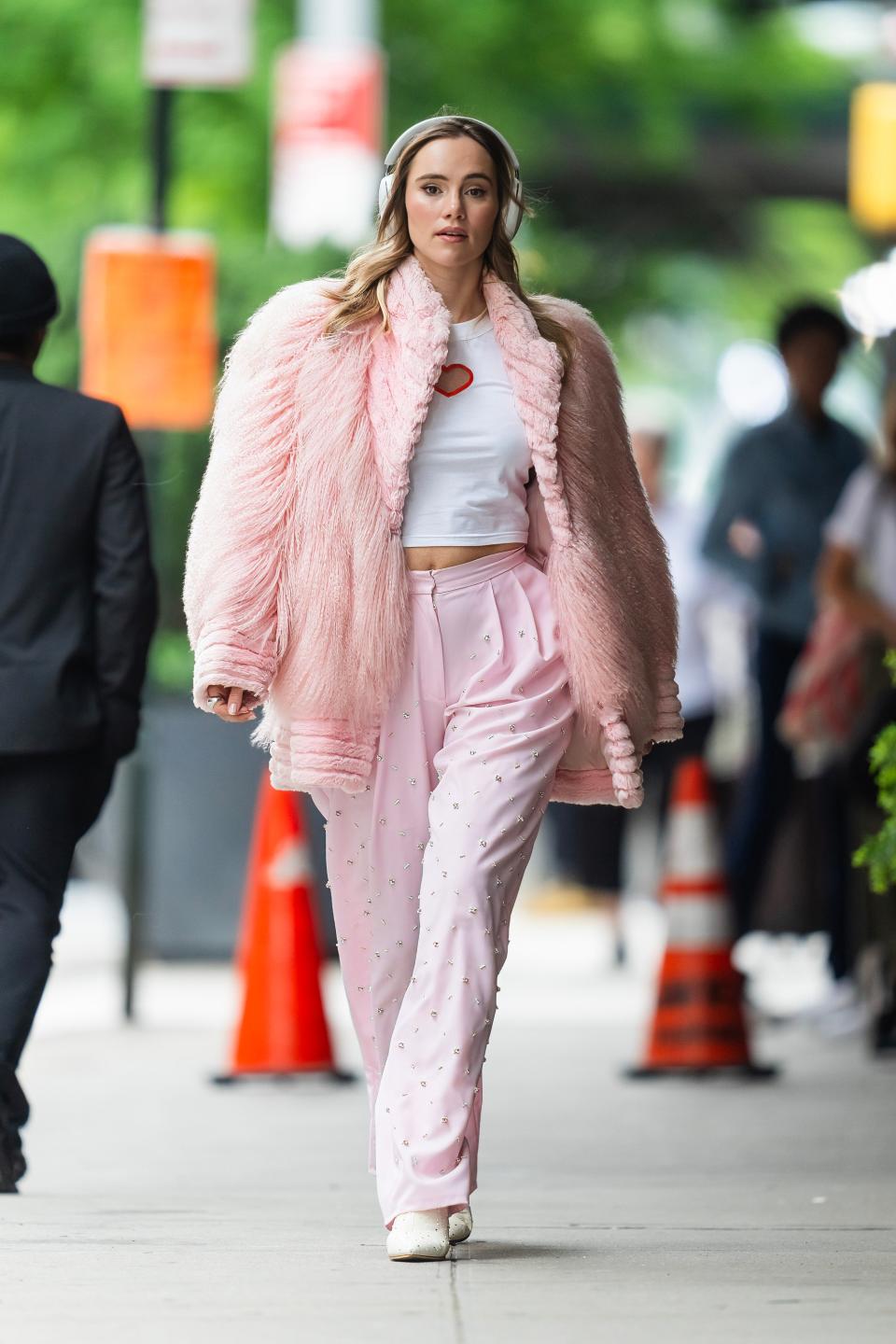 Suki Waterhouse filming an ad for Sonos in Tribeca on May 13, 2024, in New York City. (Photo by Gotham/GC Images)