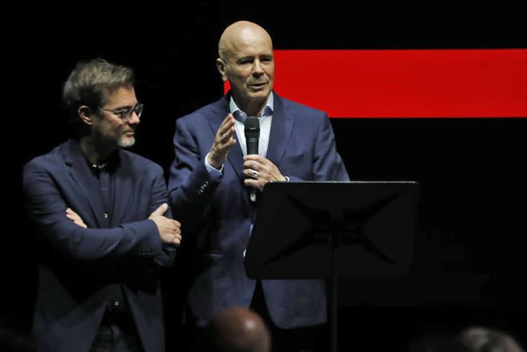 Jorge Telerman y Enrique Avogadro, en la presentación de la temporada 2023. Ambos enfatizaron la relación entre tradición e innovación. "El Teatro Colón es el reflejo de lo que fuimos, lo que somos y lo que podemos ser", dijo el Ministro de Cultura porteño