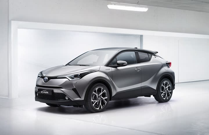 Toyota C-HR photo