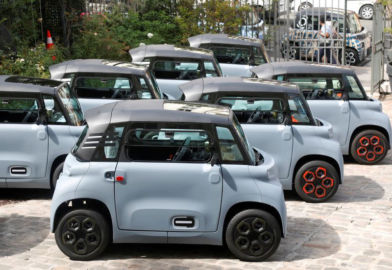 FILE PHOTO: PSA's Citroen test drives new electric city car AMI in Paris