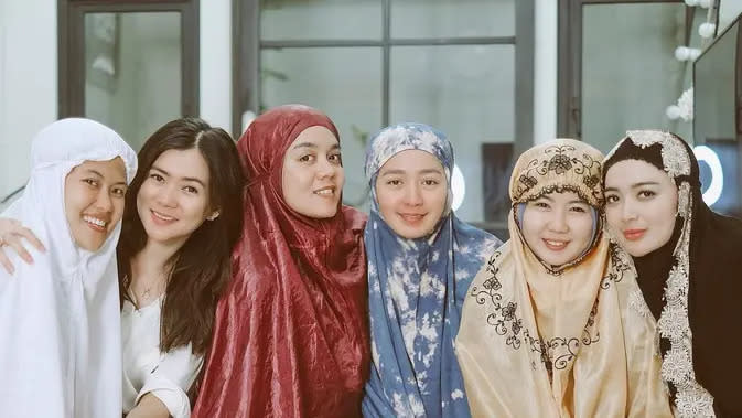 Wika Salim kenakan hijab (Instagram/wikasalim)