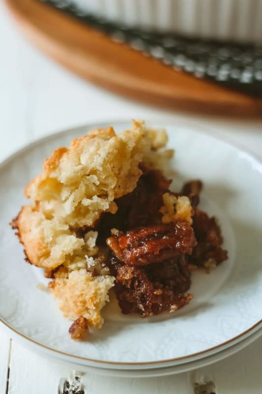 <p>Blackberry Babe</p><p>Pecan Pie Cobber combines traditional pecan pie filling with a light, fluffy biscuit topping! A much easier alternative to pecan pie.</p><p><strong>Get the recipe: </strong><a href="https://blackberrybabe.com/2019/09/17/pecan-pie-cobbler-2/?fbclid=IwAR3IXnnx-ecHfDB22q3iMquOnl_gOAe2IeB2NfzmtaU_ZseMkQbPextNk0Q" rel="nofollow noopener" target="_blank" data-ylk="slk:Pecan Pie Cobbler;elm:context_link;itc:0;sec:content-canvas" class="link "><strong>Pecan Pie Cobbler</strong></a></p>