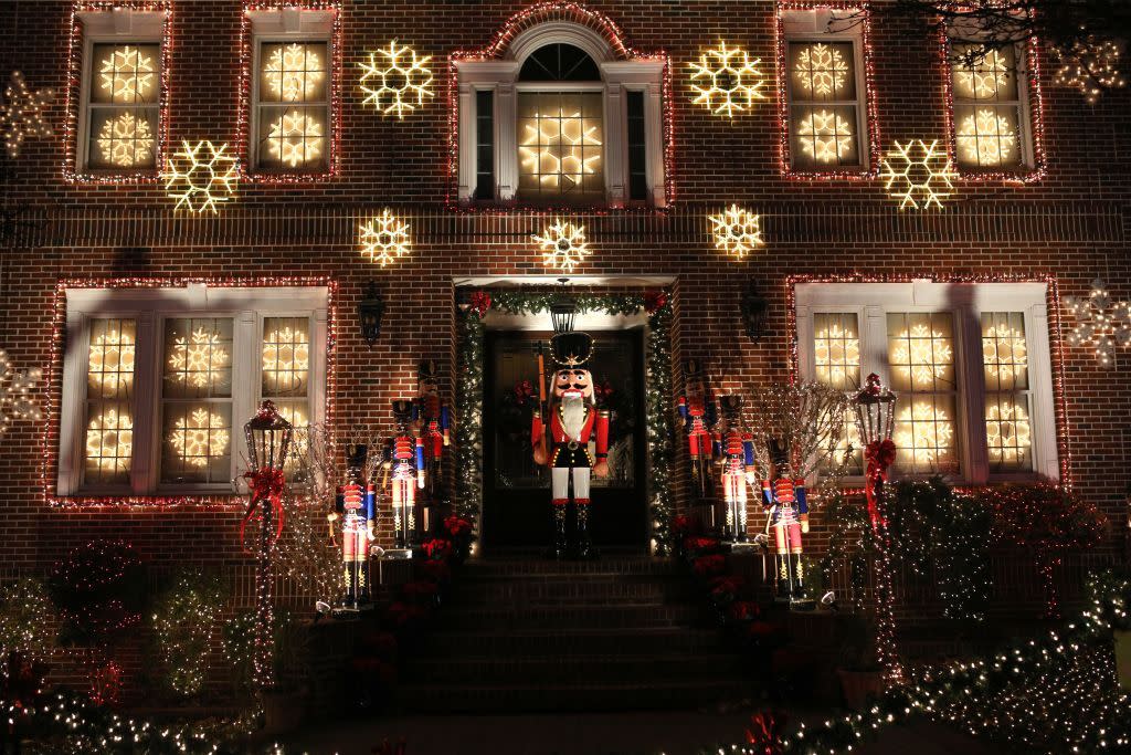 christmas decorations in new york