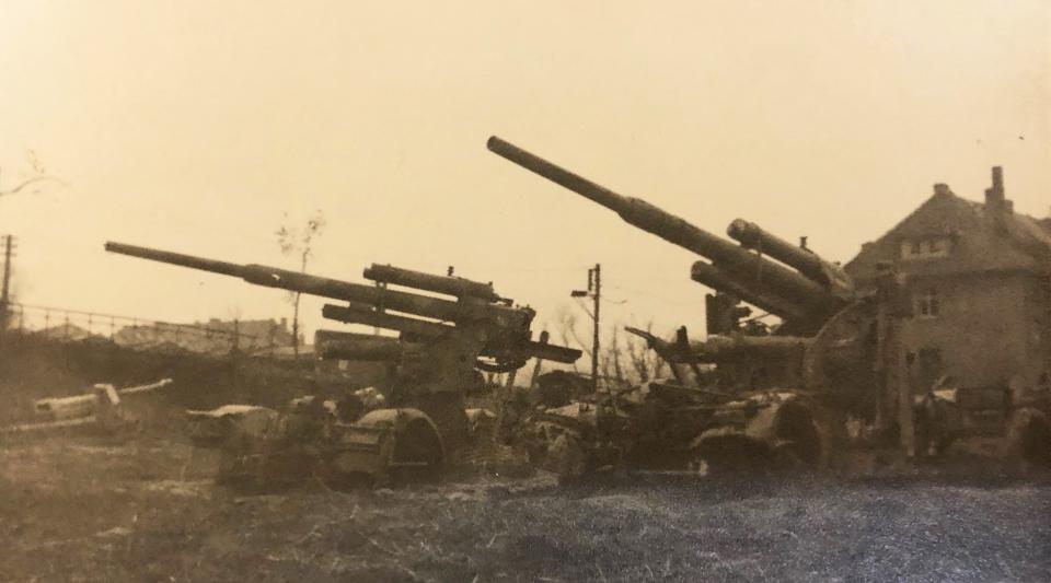 Larry Simon photographed a pair of abandoned German 88 mm artillery pieces, one of the enemy’s finest and most dreaded weapons. Designed as an antiaircraft gun, the 88 proved equally effective as an antitank weapon and was feared by foot soldiers when it was used for bombardment. 