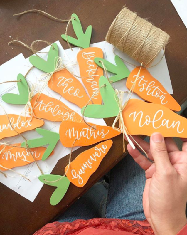 <p>@handcraftedbrunette</p><p>These name tags not only make sure everyone has a place to sit at the table, but bring some extra flair to the tablescape.</p><p>From Instagram user <a href="https://www.instagram.com/p/B7Y9AFOBU8B/?igshid=13206ep8xrbeu" rel="nofollow noopener" target="_blank" data-ylk="slk:@handcraftedbrunette;elm:context_link;itc:0;sec:content-canvas" class="link rapid-noclick-resp">@handcraftedbrunette</a>.</p>