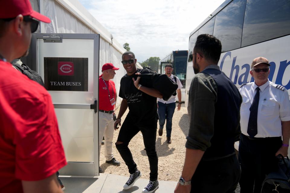 Cincinnati Reds pitcher Hunter Greene arrives to the clubhouse with the rest of the team, Thursday, Aug. 11, 2022, at the MLB Field of Dreams stadium in Dyersville, Iowa. 