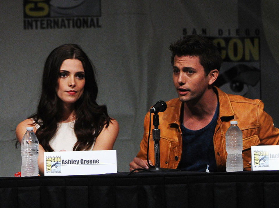 Ashley Greene and Jackson Rathbone during a comic con panel