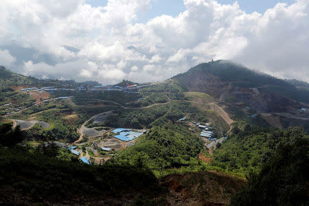 A tin mine is seen in Man Maw in ethnic Wa territory in northeast Myanmar October 5, 2016. REUTERS/Soe Zeya Tun/File Photo