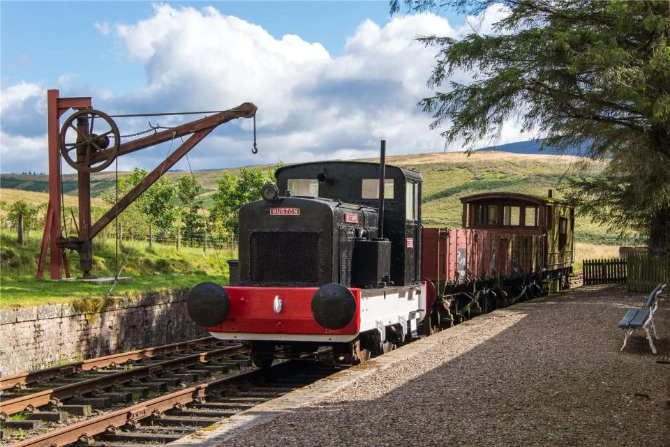 The train outside Saughtree Station