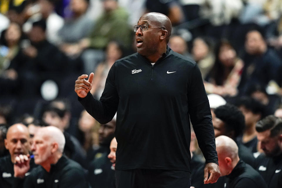Sacramento Kings head coach Mike Brown gestures during the first half of a preseason NBA basketball game against the Los Angeles Lakers Wednesday, Oct. 11, 2023, in Anaheim, Calif. (AP Photo/Ryan Sun)