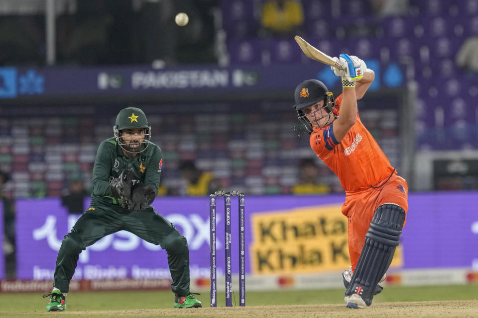 Netherlands' Bas De Leede plays a shot during the ICC Men's Cricket World Cup match between Pakistan and Netherlands in Hyderabad, India, Friday, Oct. 6, 2023. (AP Photo/Eranga Jayawardena)