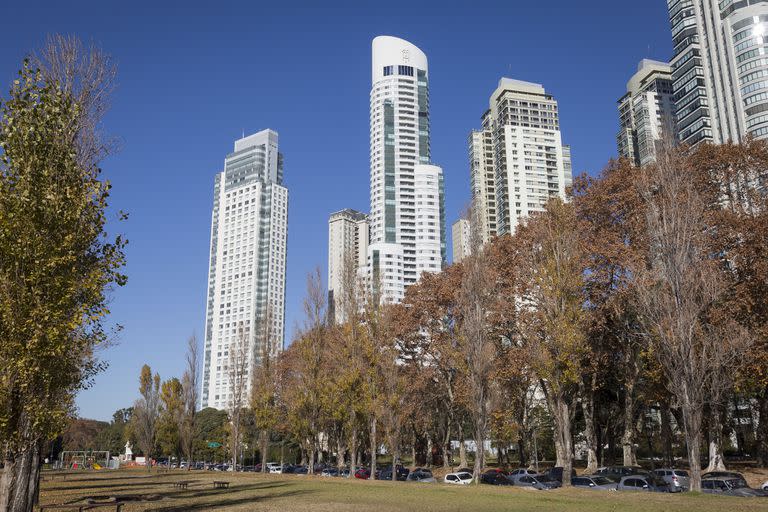 En Puerto Madero están cuatro de los cinco edificios más altos del país