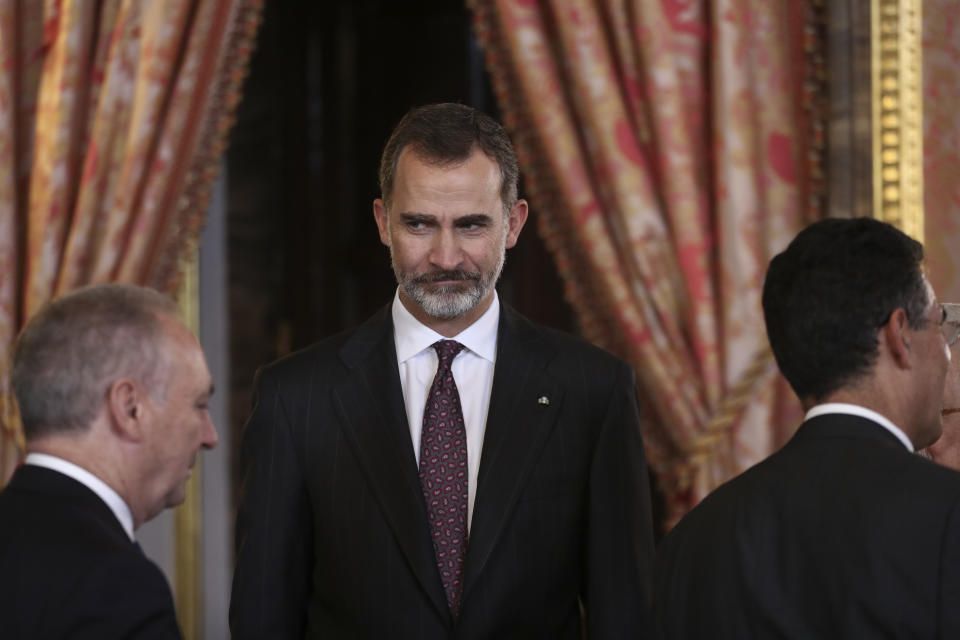 <p>The King of Spain, no not Raul, Felipe VI is an Atletico Madrid supporter and has been pictured at Champions League games. </p>