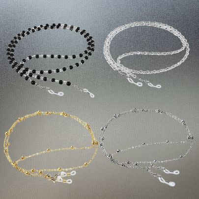 A set of lightweight glasses chains